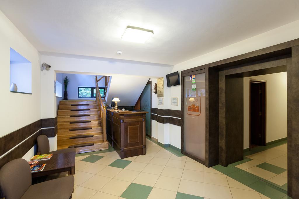 Hotel Citadella Bucarest Extérieur photo