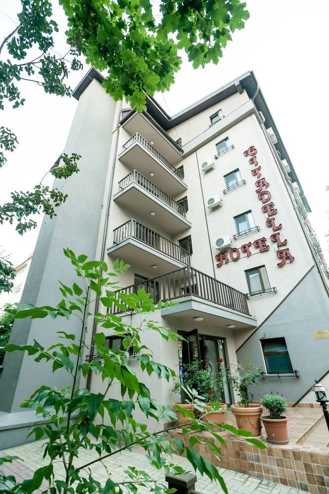 Hotel Citadella Bucarest Extérieur photo